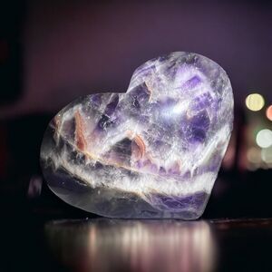 Dream Amethyst Crystal Heart Carving‎